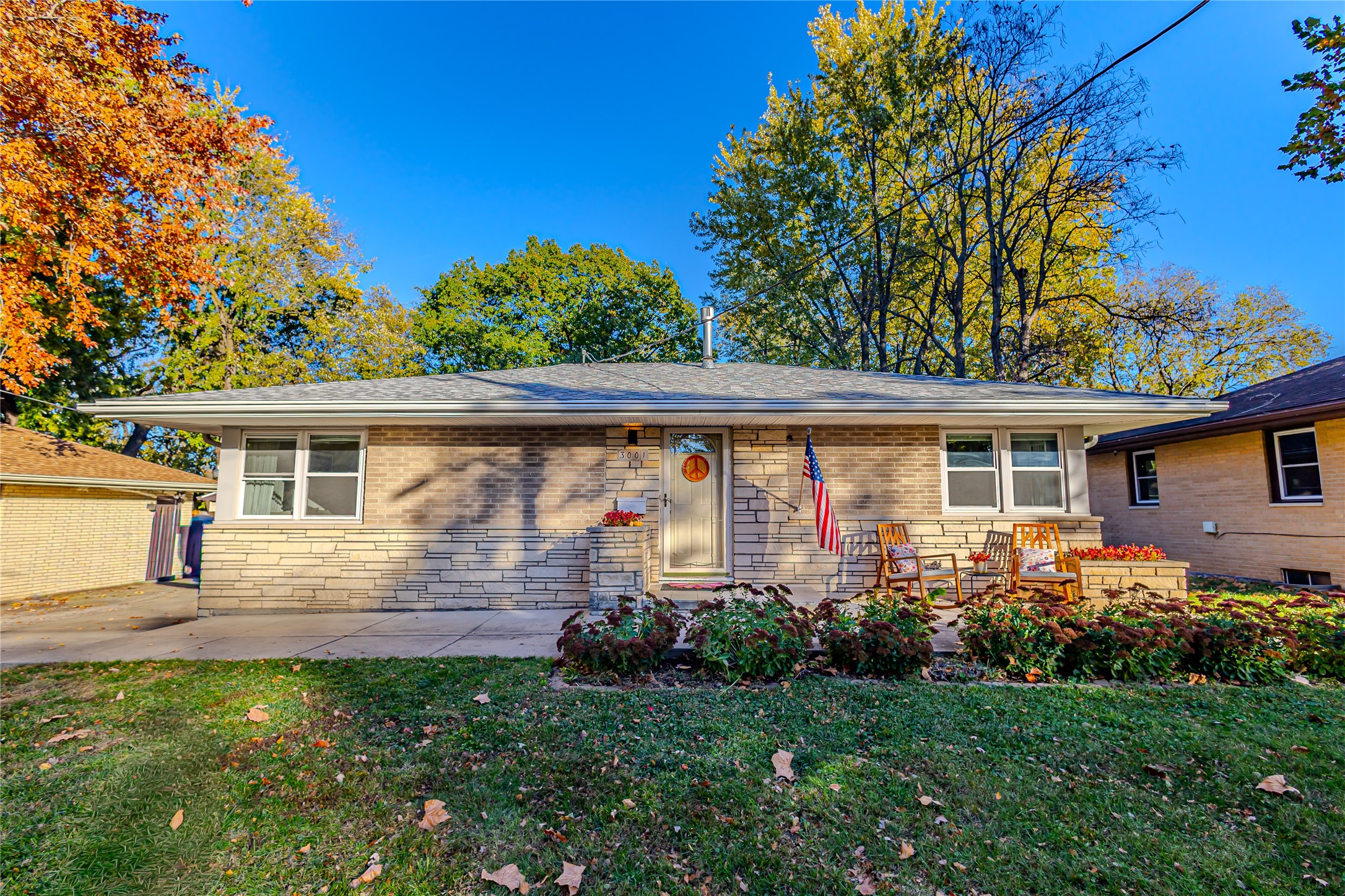 3001 Don Lee Court