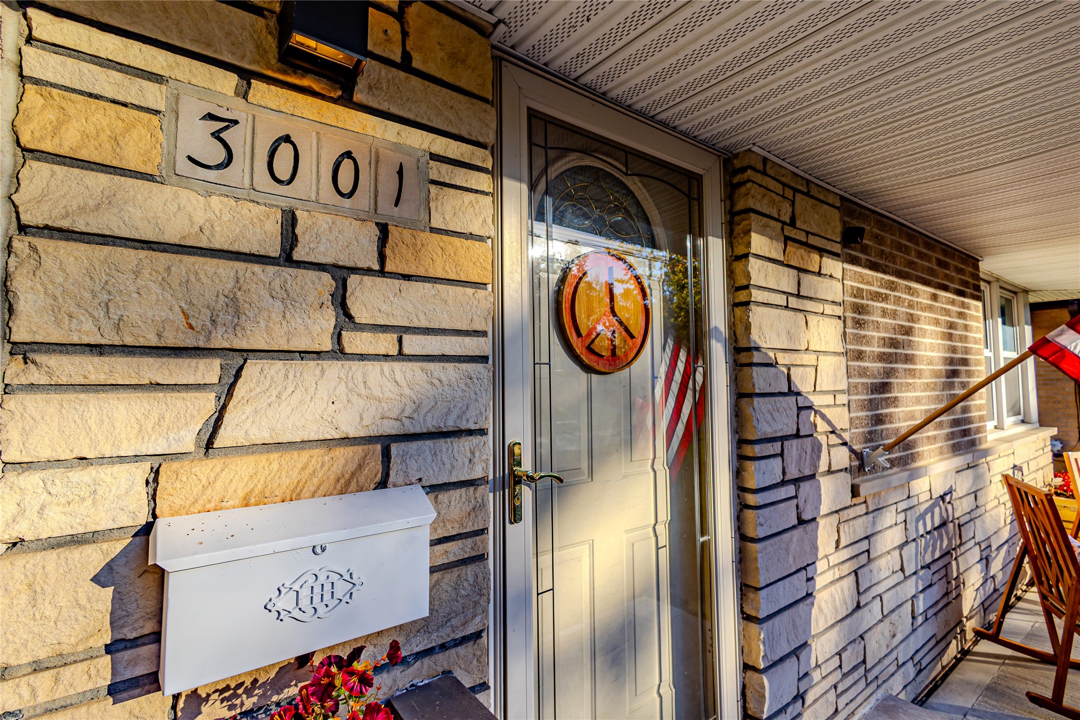 3001 Don Lee Court
