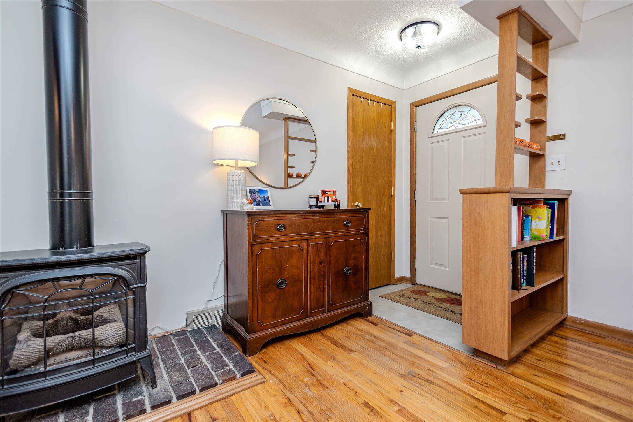 3001 Don Lee Court