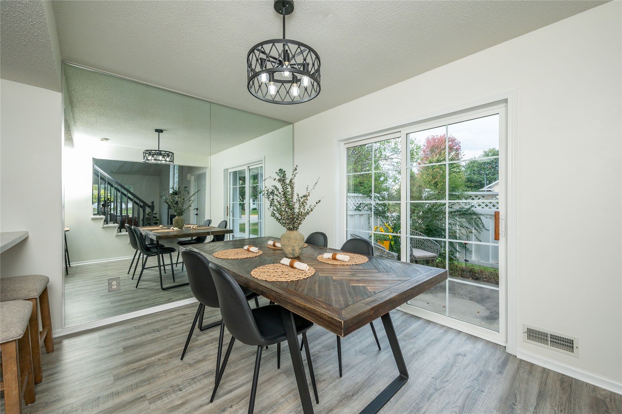 5418 Longview Court 1