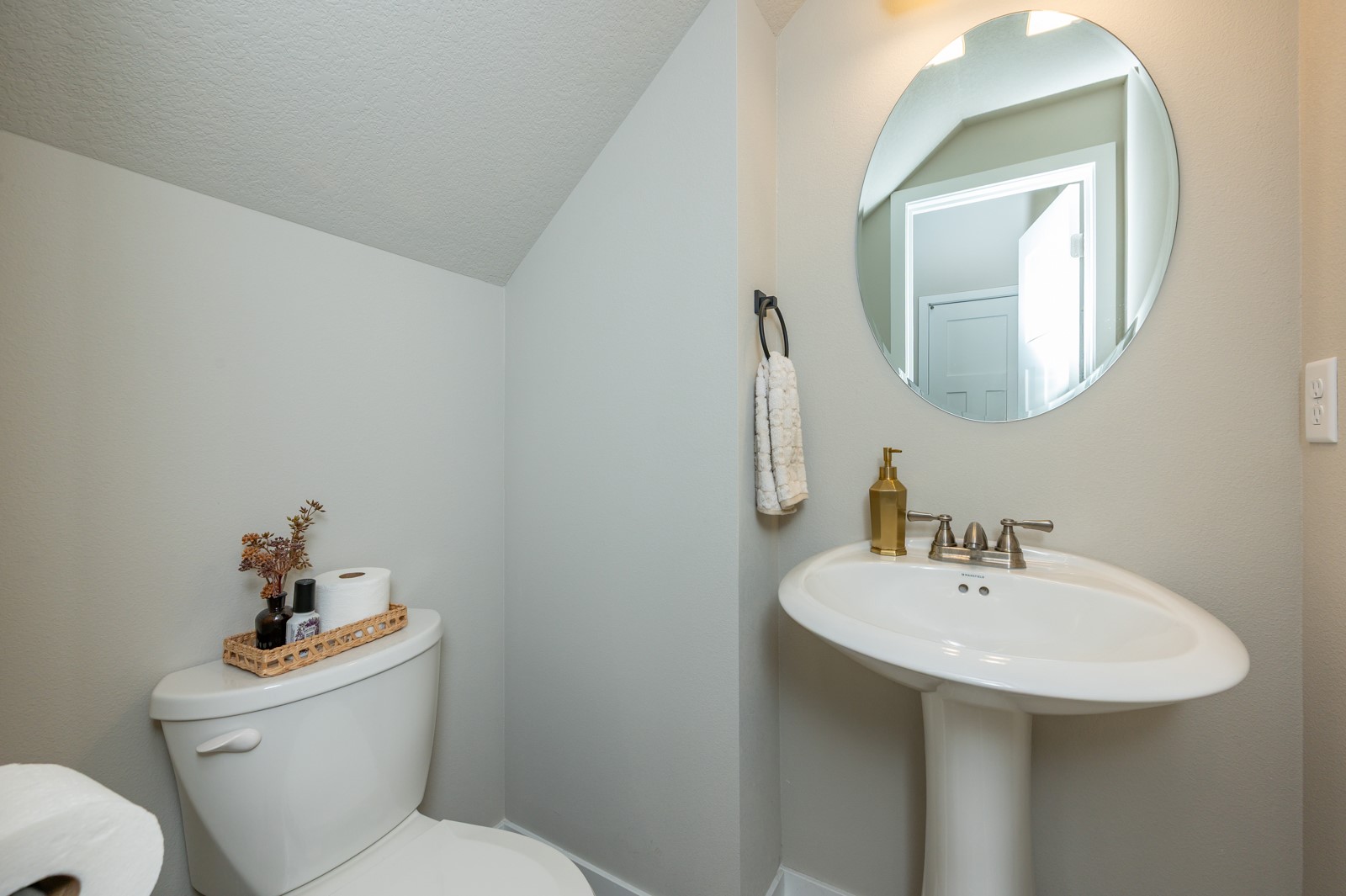 3344 NW Stratford Lane