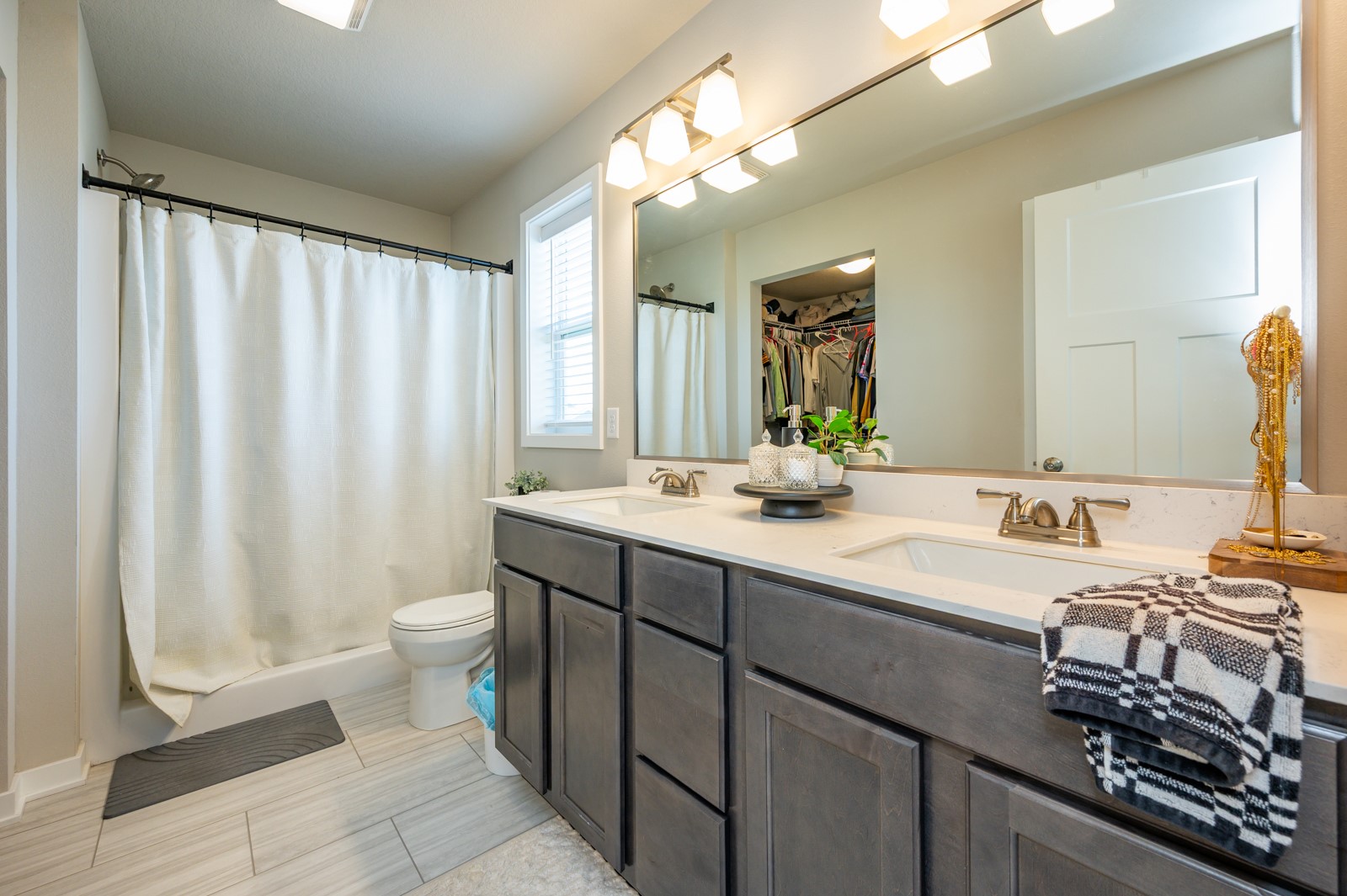 3344 NW Stratford Lane