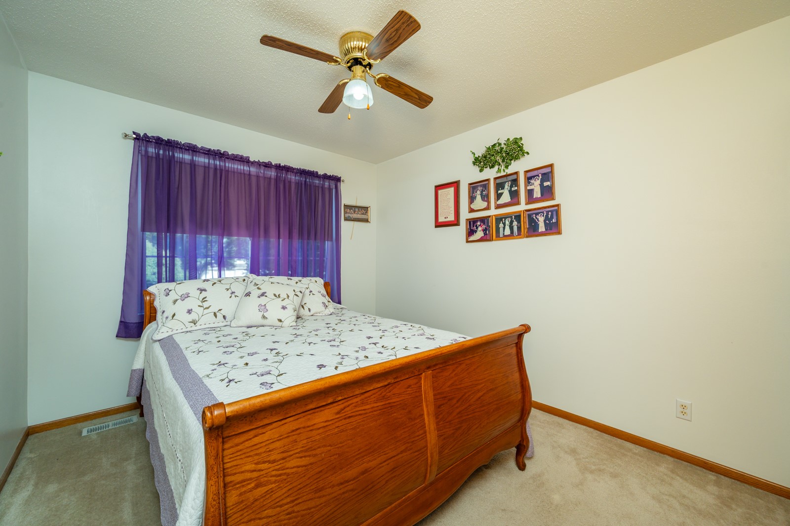 555 SE Laurel Street 22