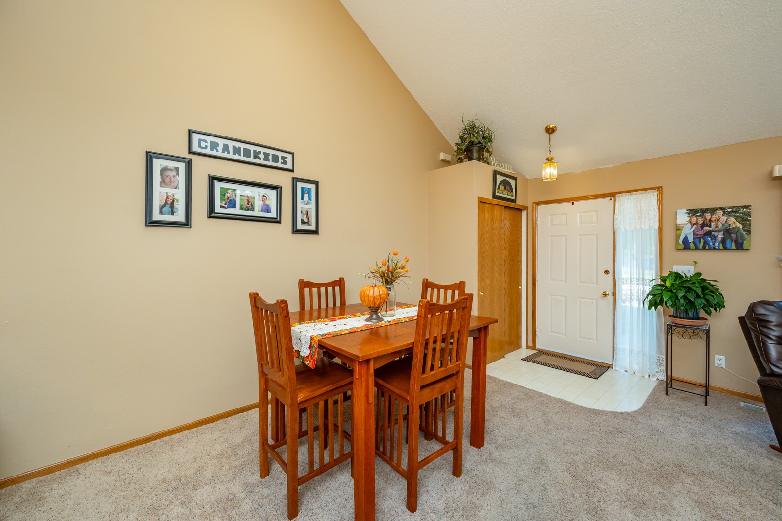 555 SE Laurel Street 22