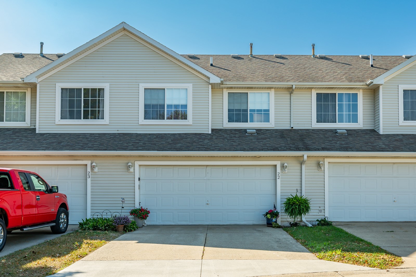 555 SE Laurel Street 22