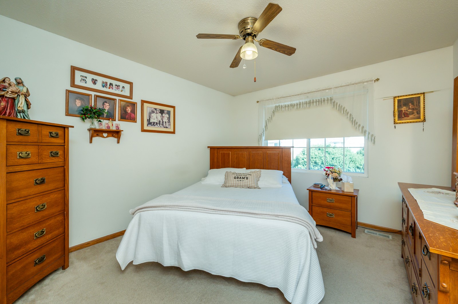 555 SE Laurel Street 22