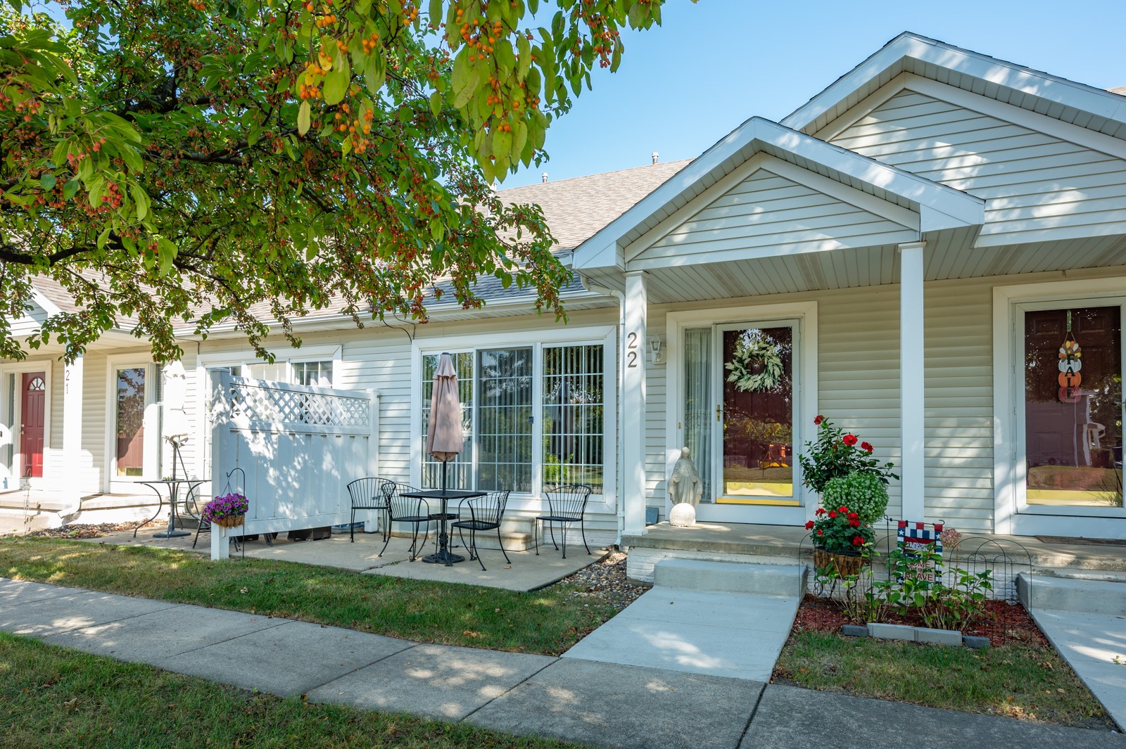 555 SE Laurel Street 22