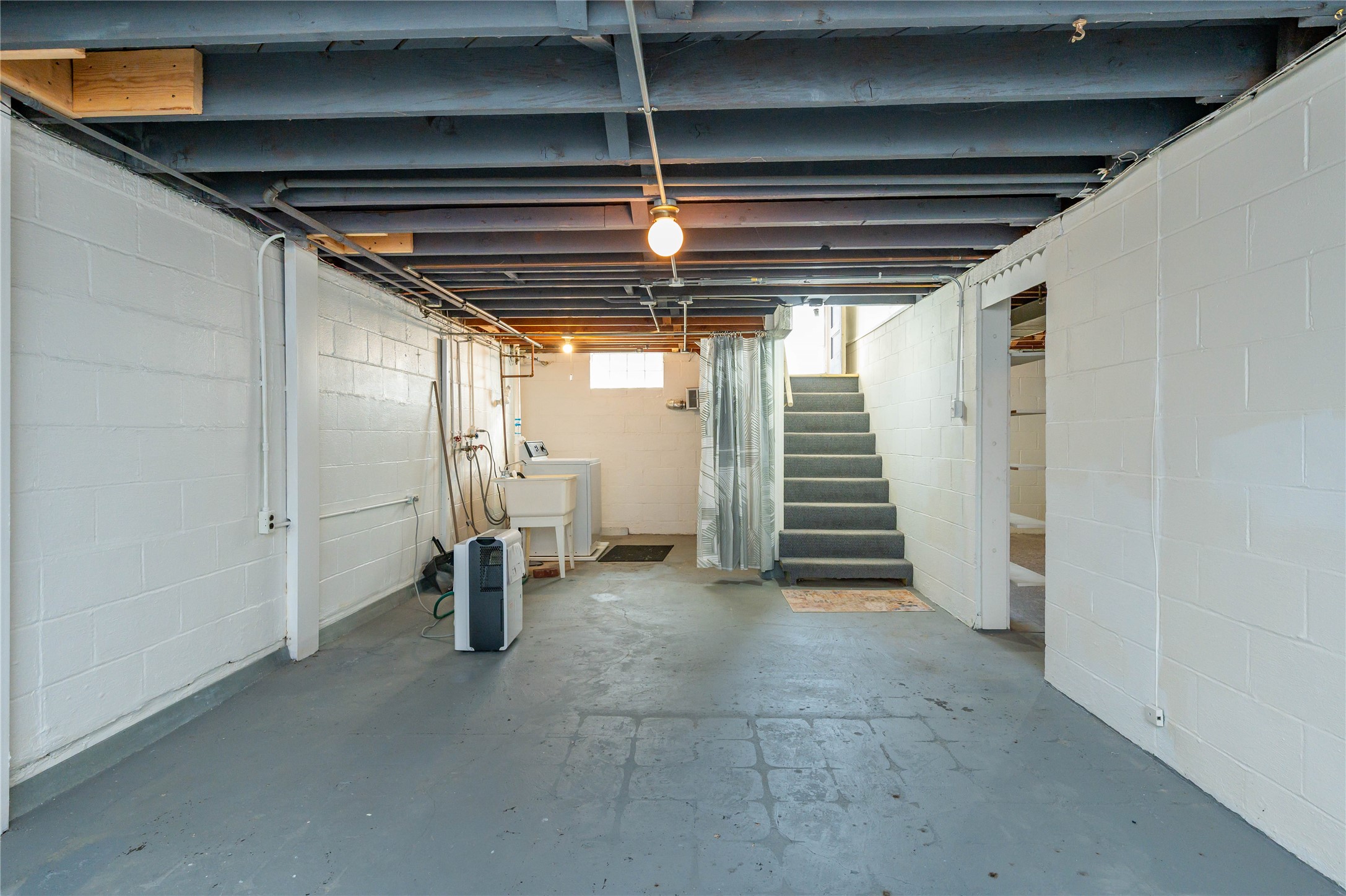 710 Creston Avenue
