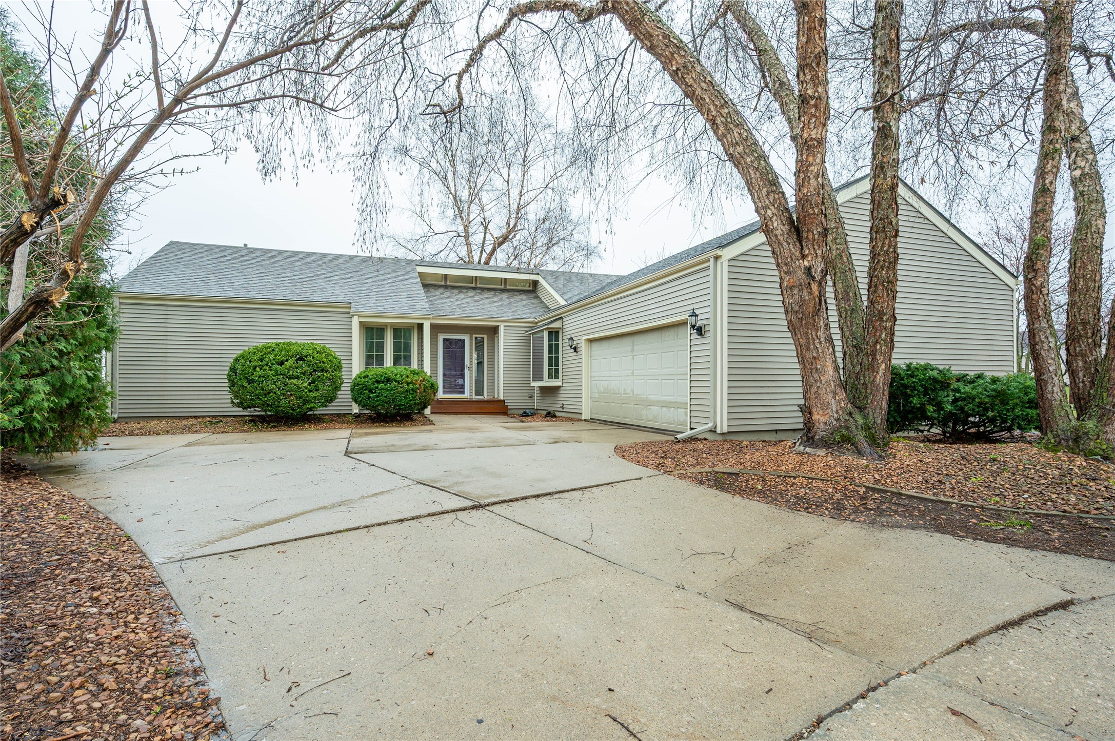7900 Alpine Drive