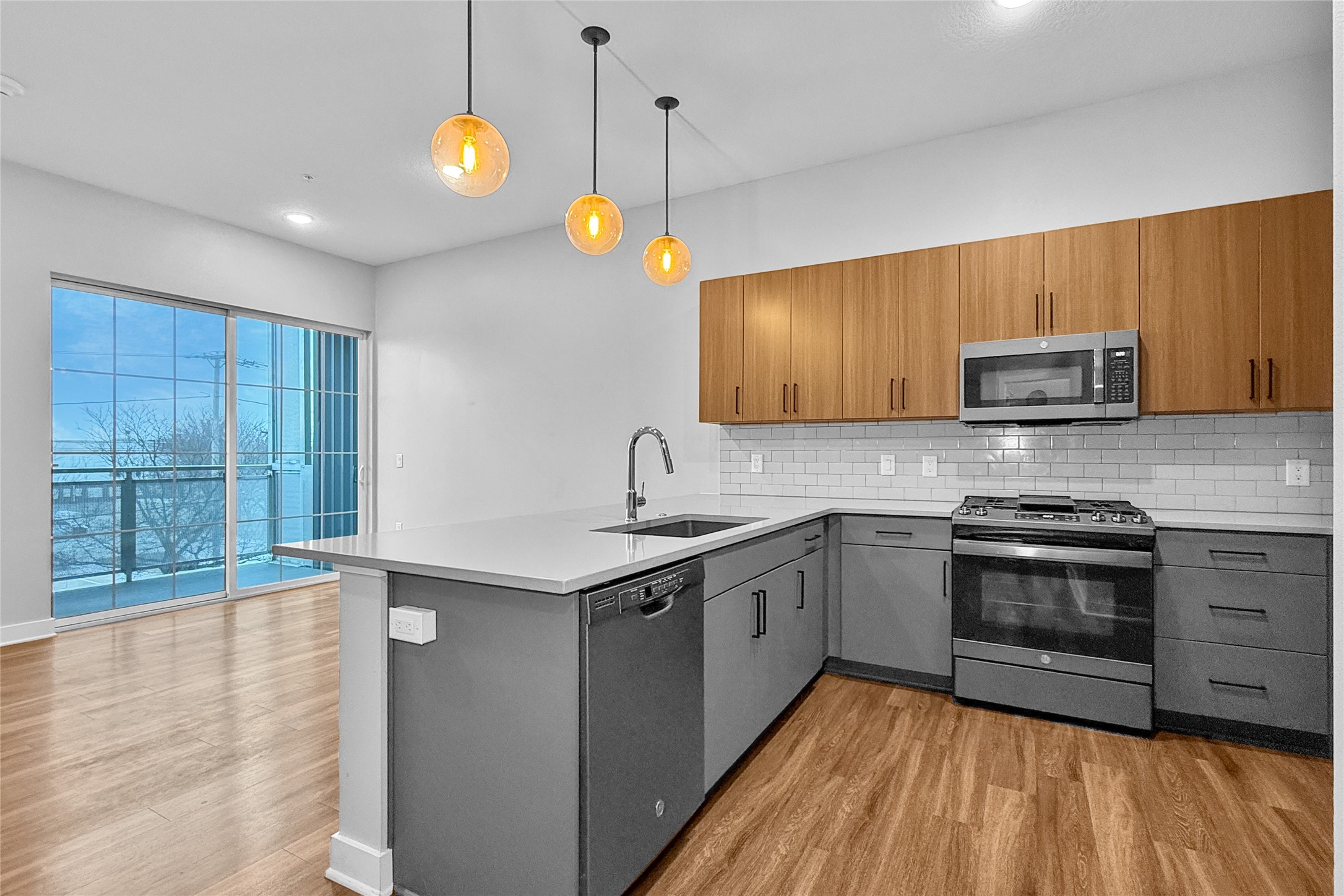 450 SW 7th Street 307