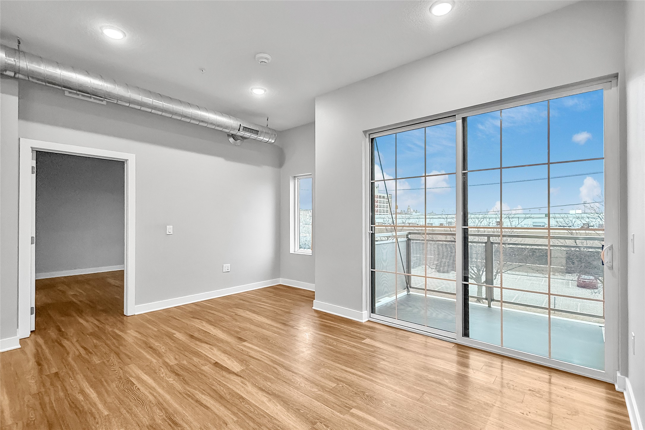 450 SW 7th Street 307
