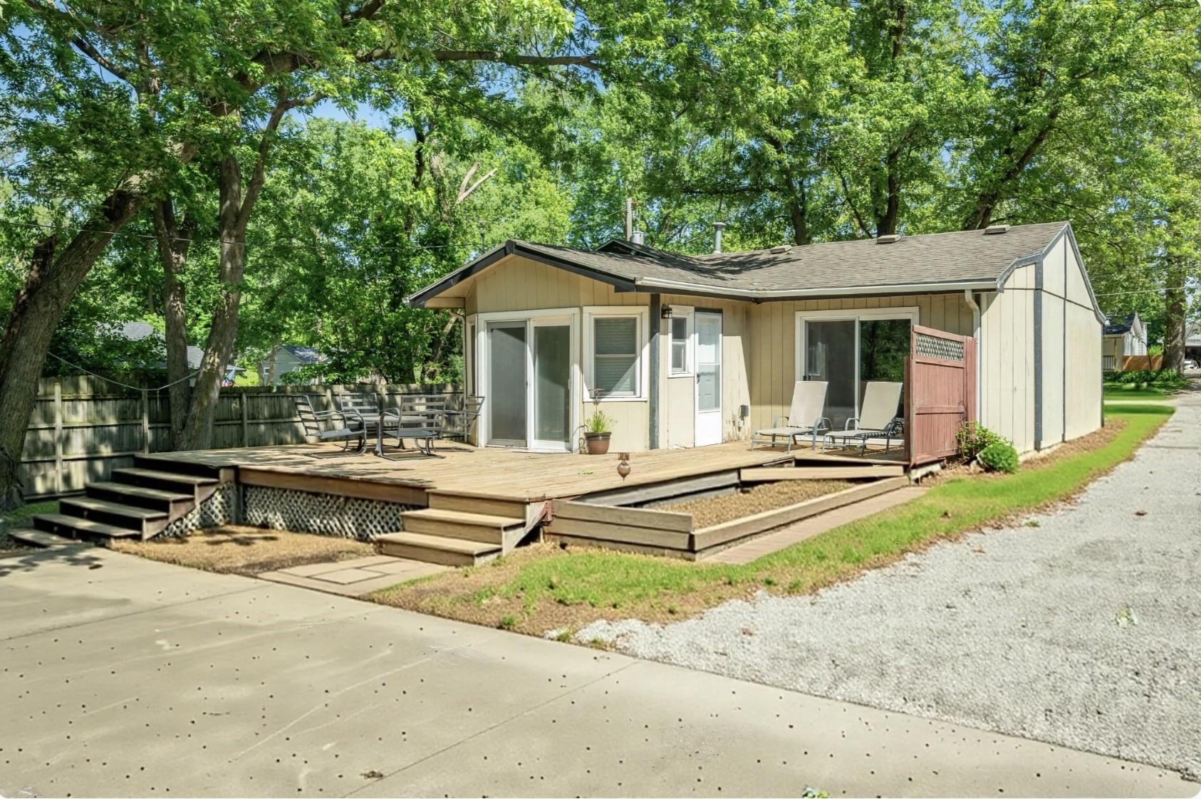 404 Titus Avenue