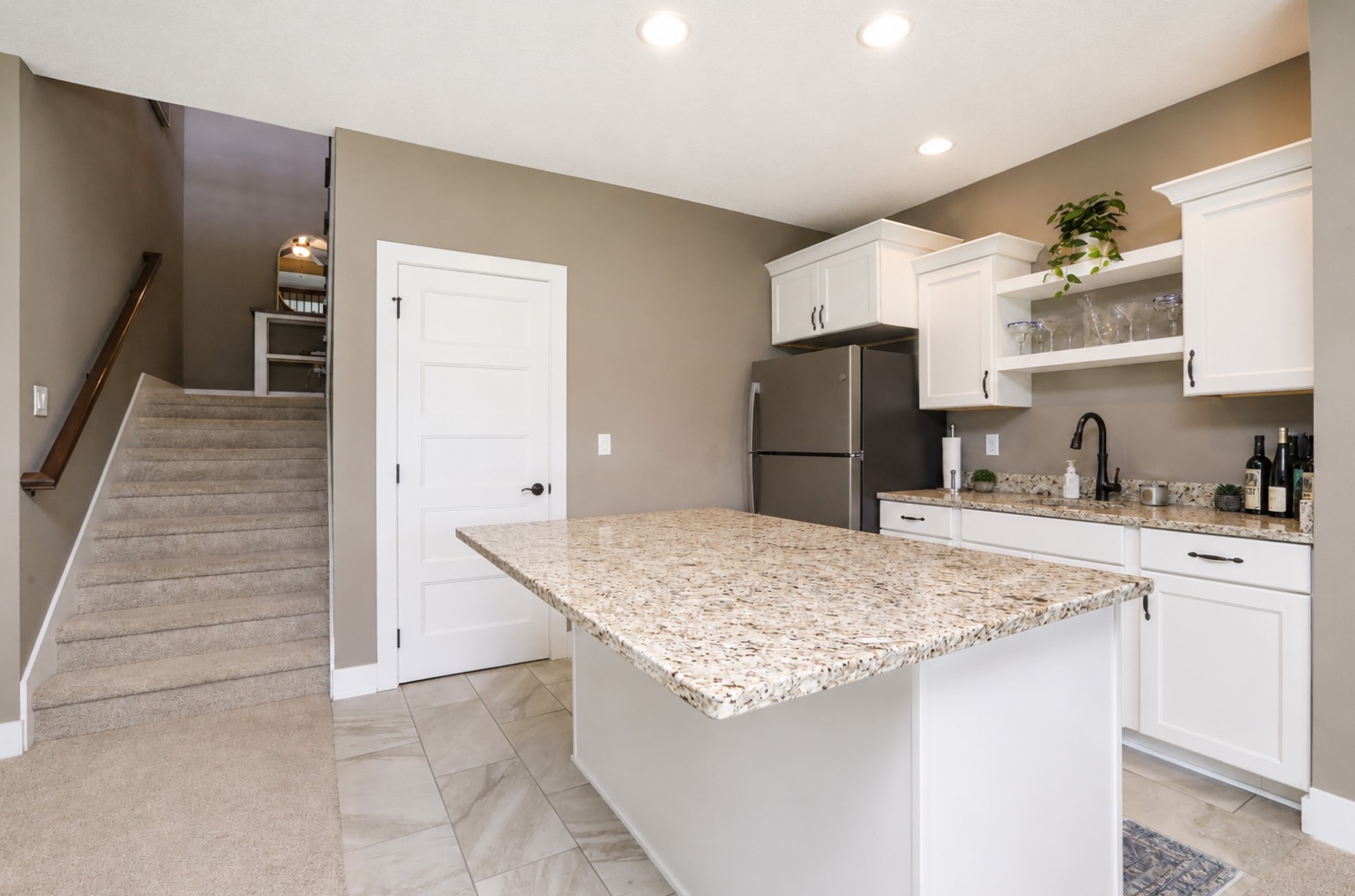 9425 Bellflower Lane