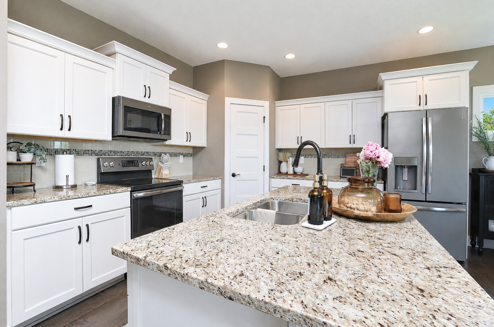 9425 Bellflower Lane