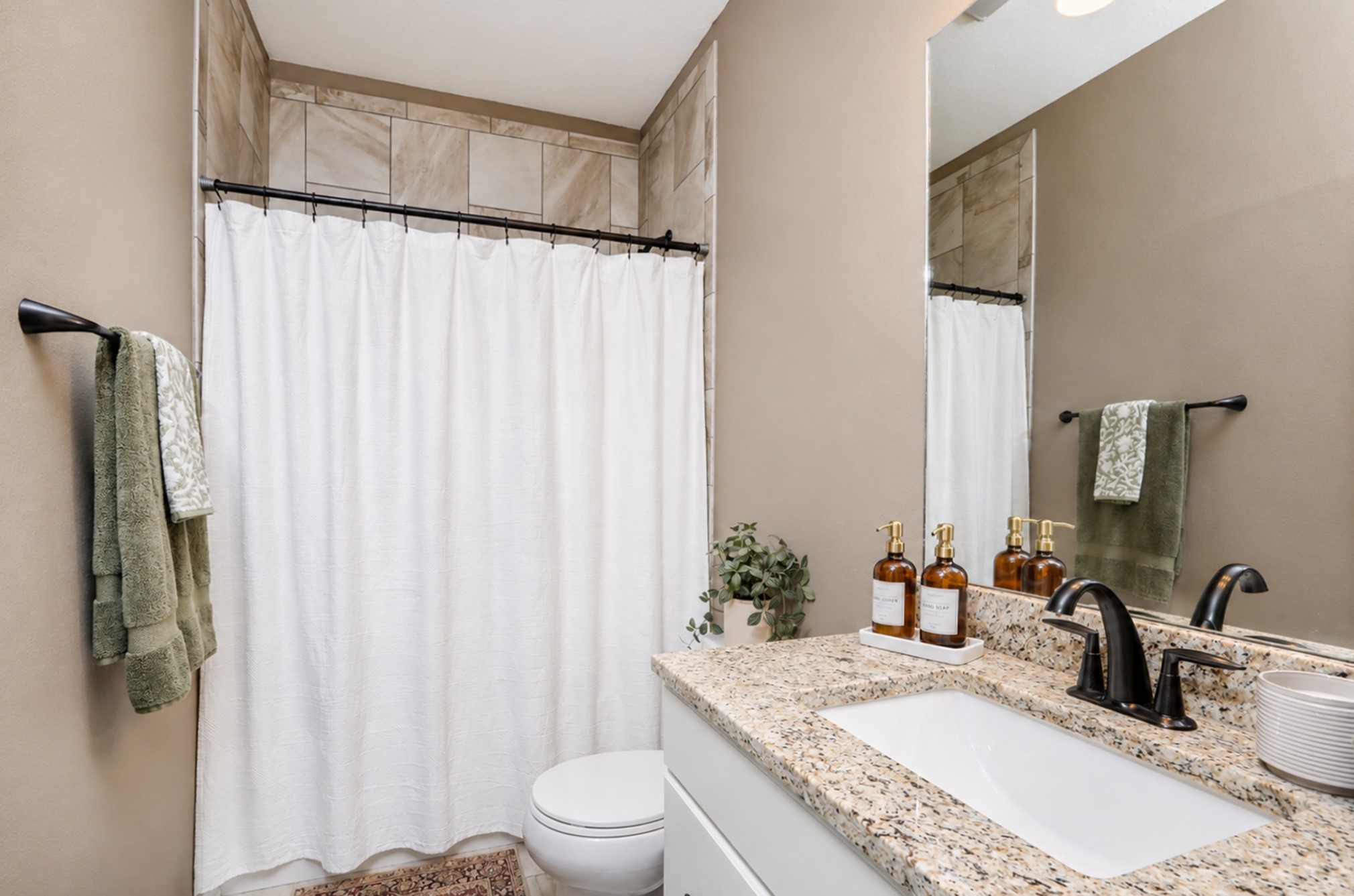 9425 Bellflower Lane
