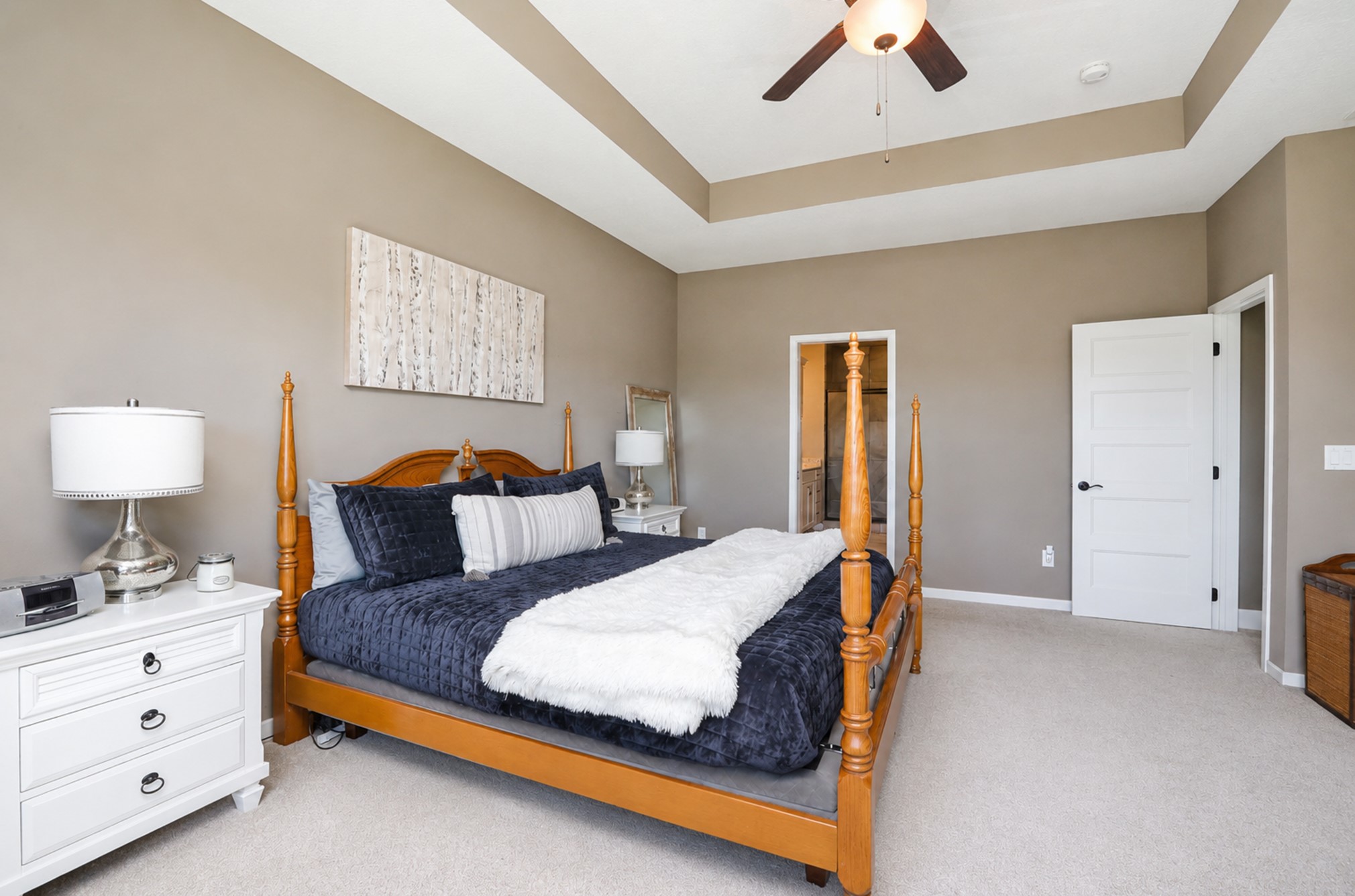 9425 Bellflower Lane