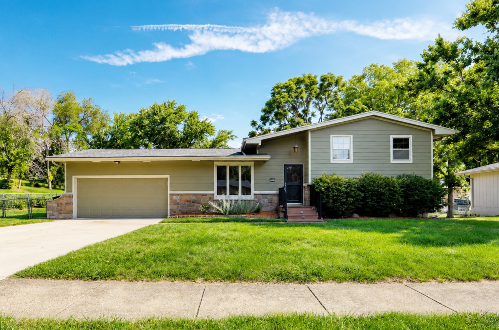 3231 Summit Vista Drive