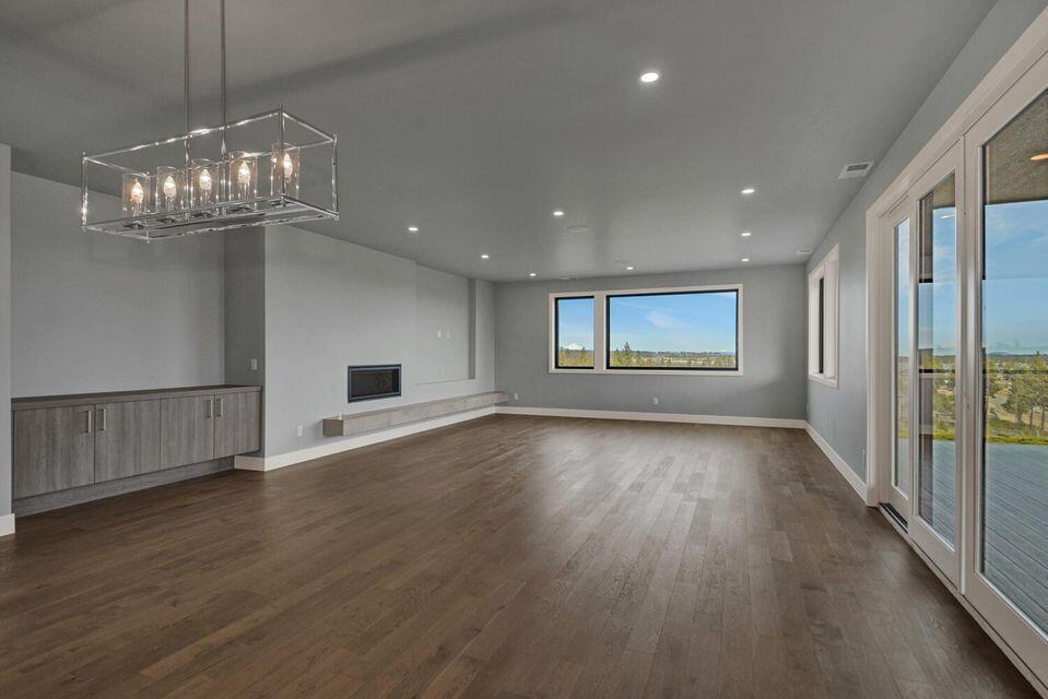 19162 Gateway Loop Unit: Lot 10