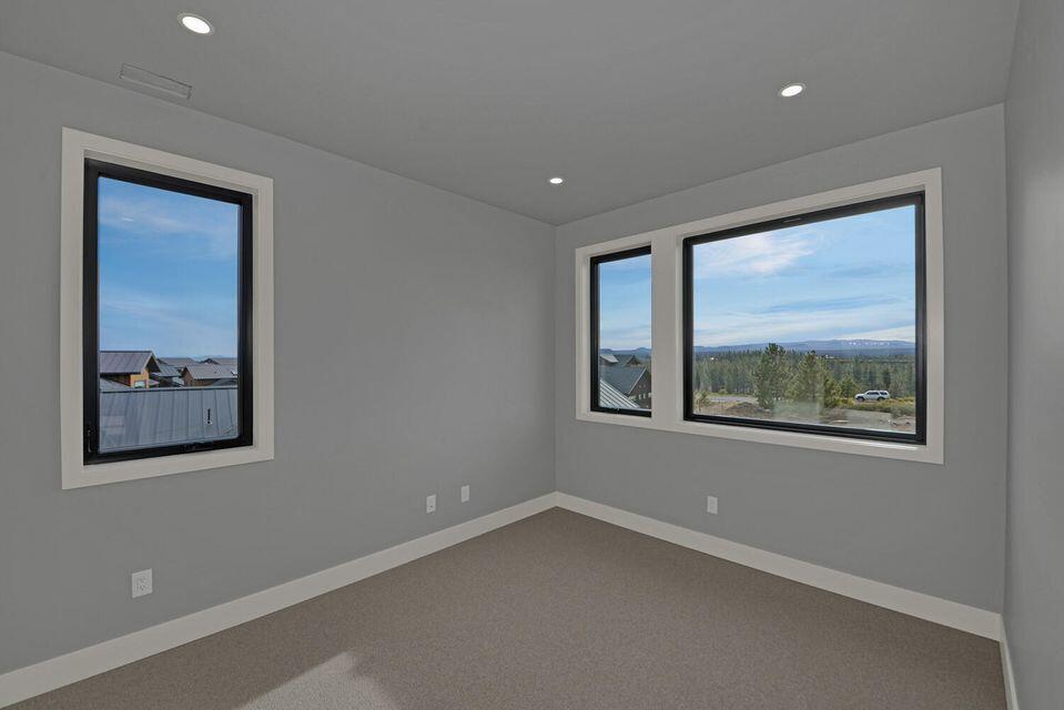 19162 Gateway Loop Unit: Lot 10