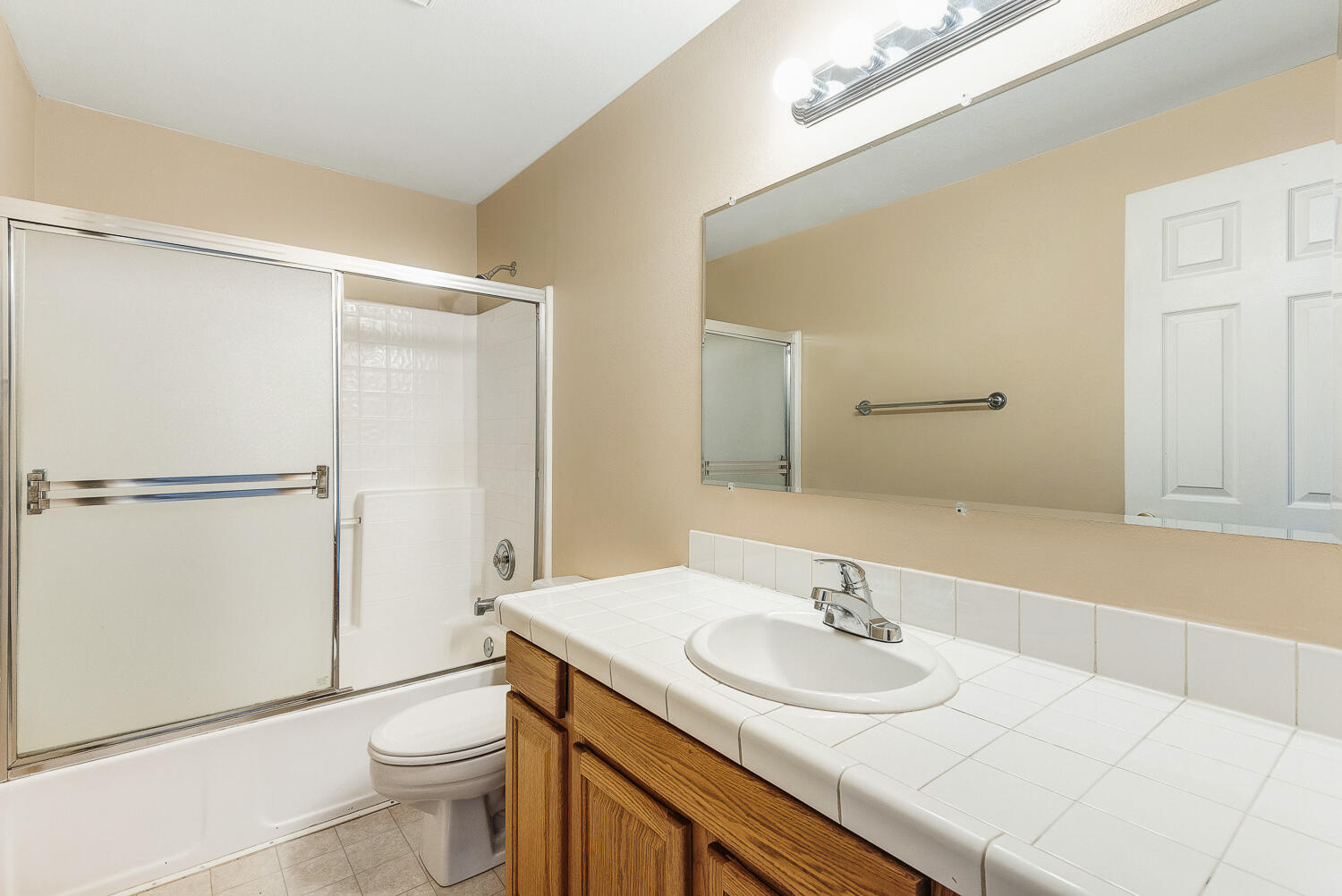 3555 SW Wickiup Avenue