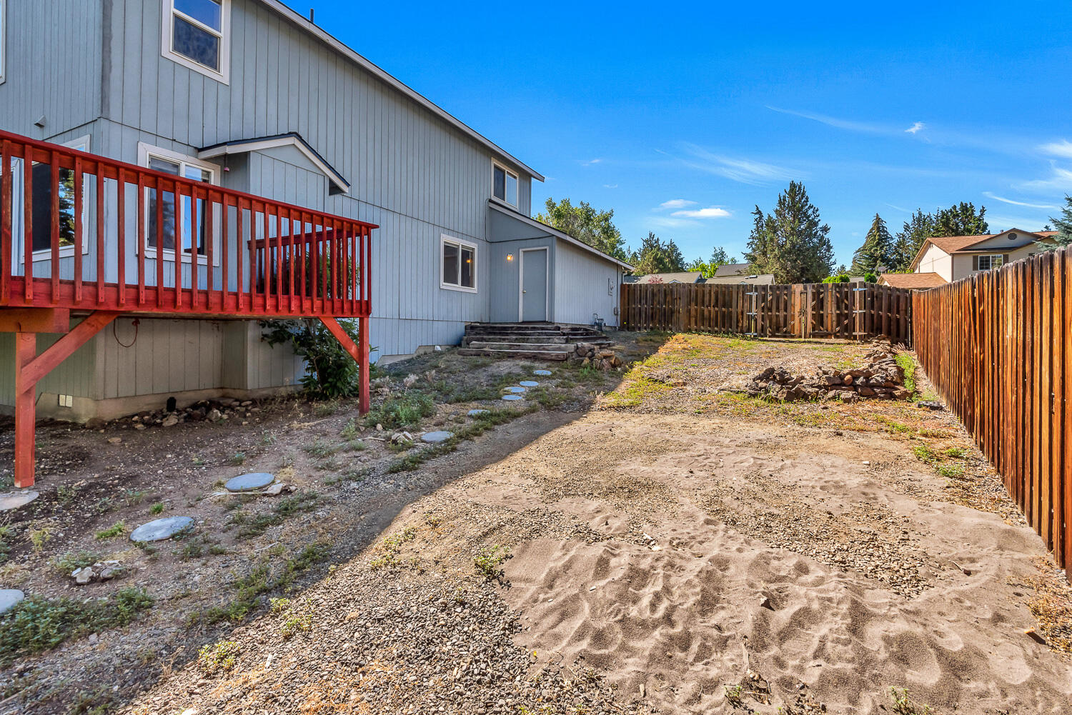 3555 SW Wickiup Avenue