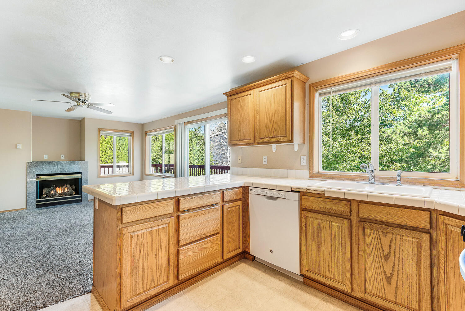 3555 SW Wickiup Avenue