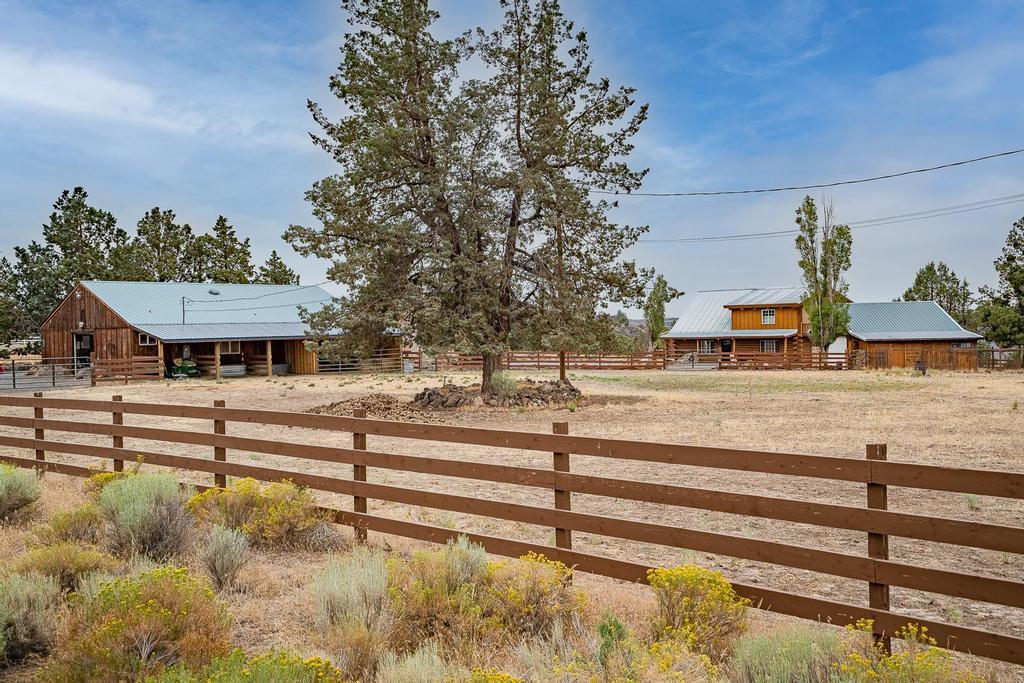 14657 SW Maverick Road