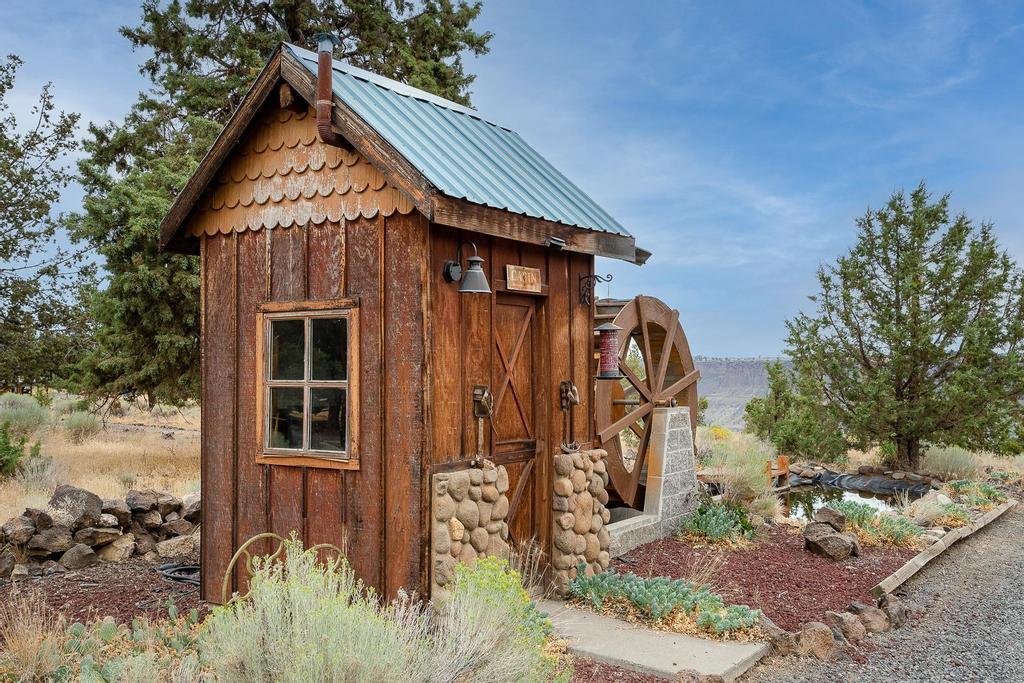 14657 SW Maverick Road