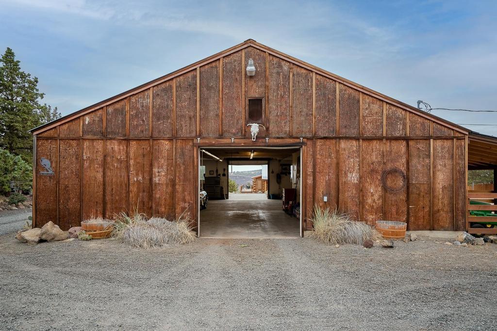 14657 SW Maverick Road