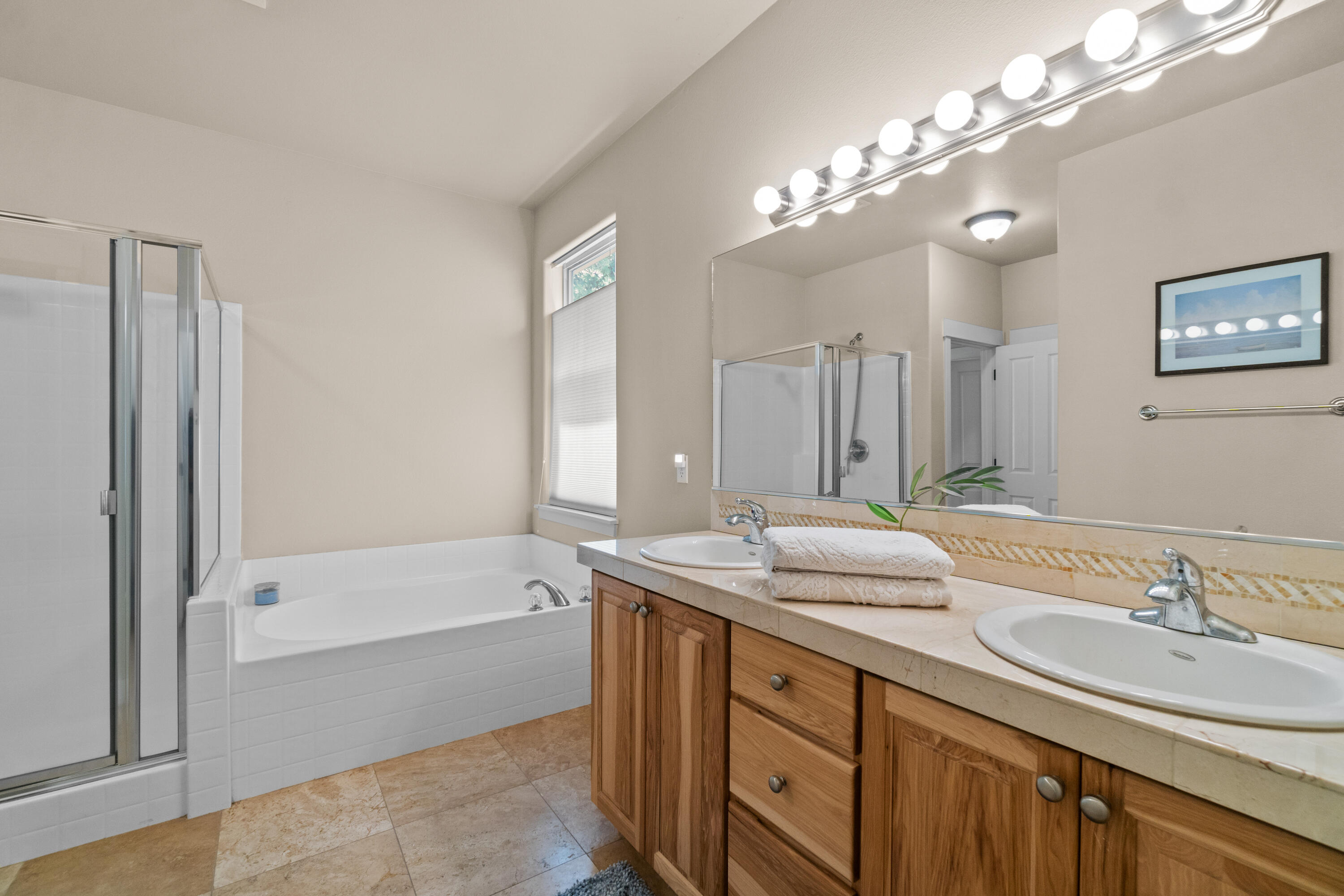 466 NW Flagline Drive