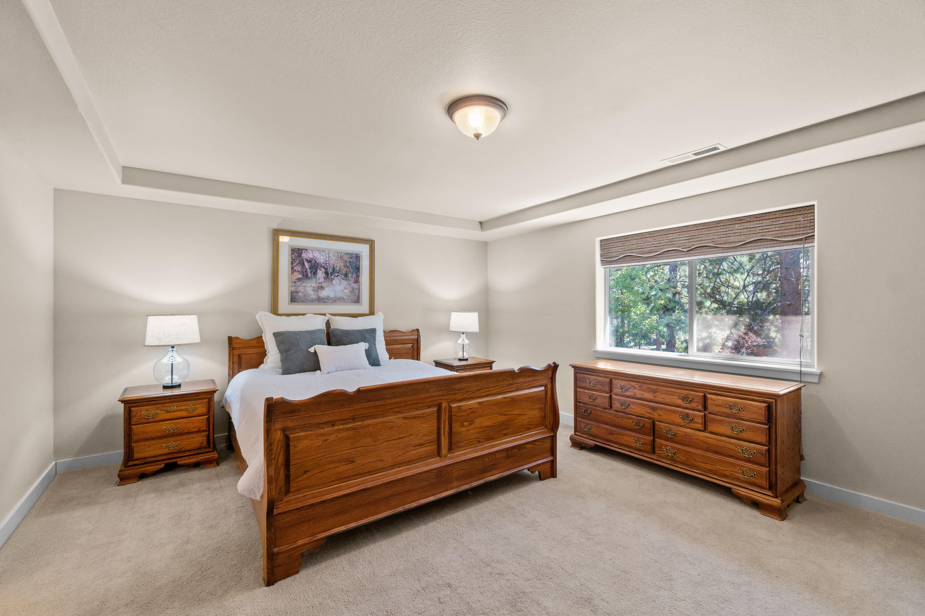 466 NW Flagline Drive