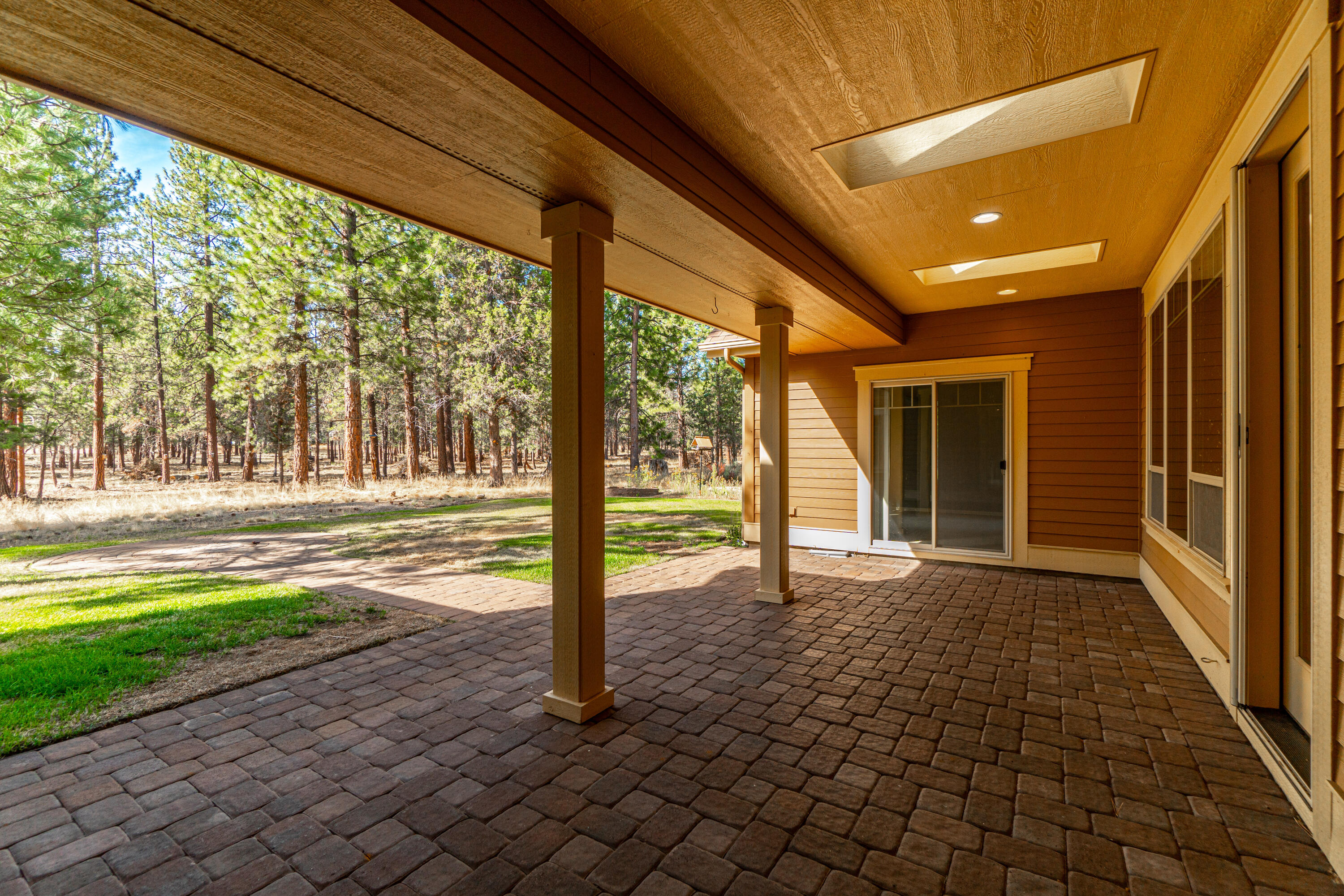 865 E Coyote Springs Road