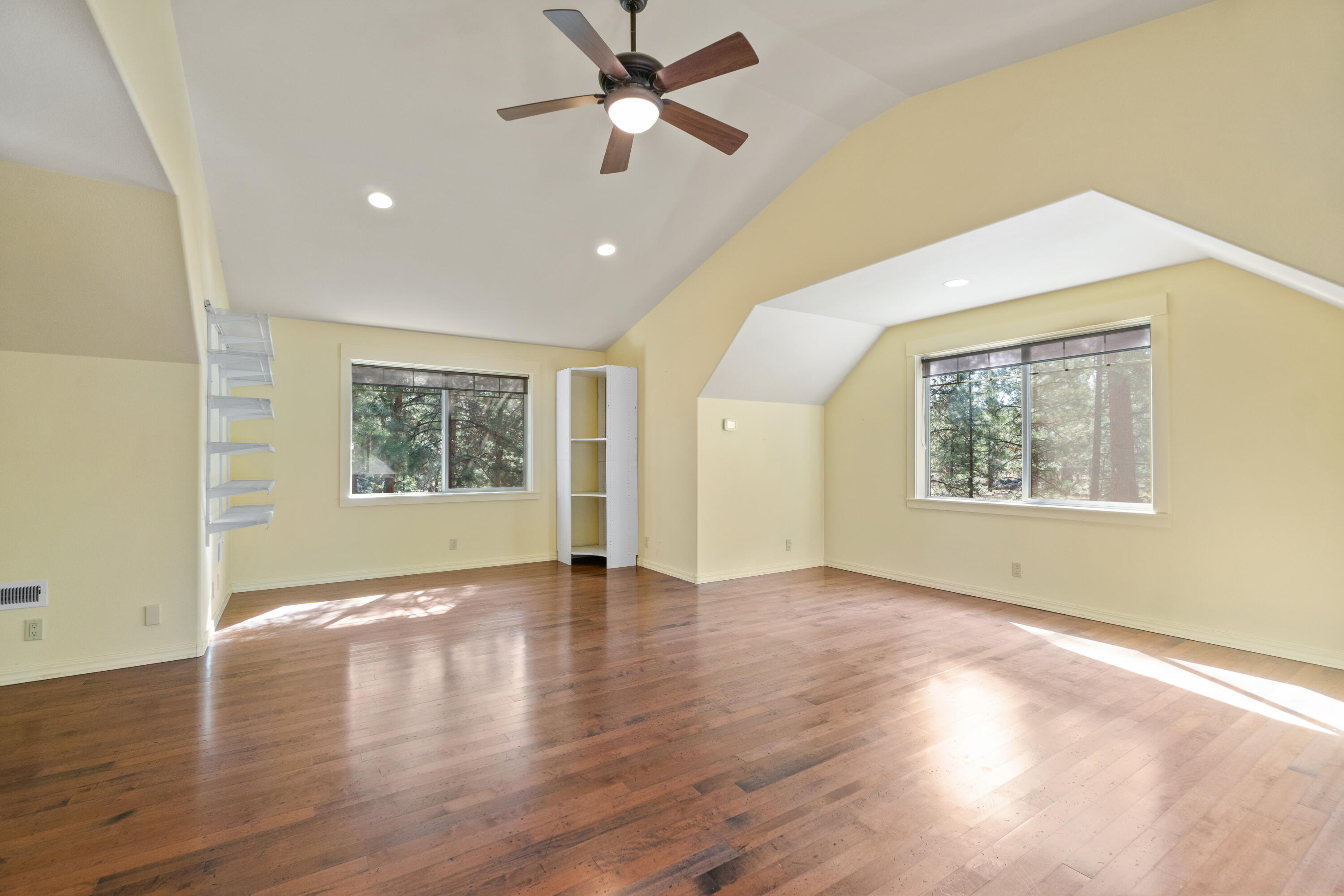 865 E Coyote Springs Road