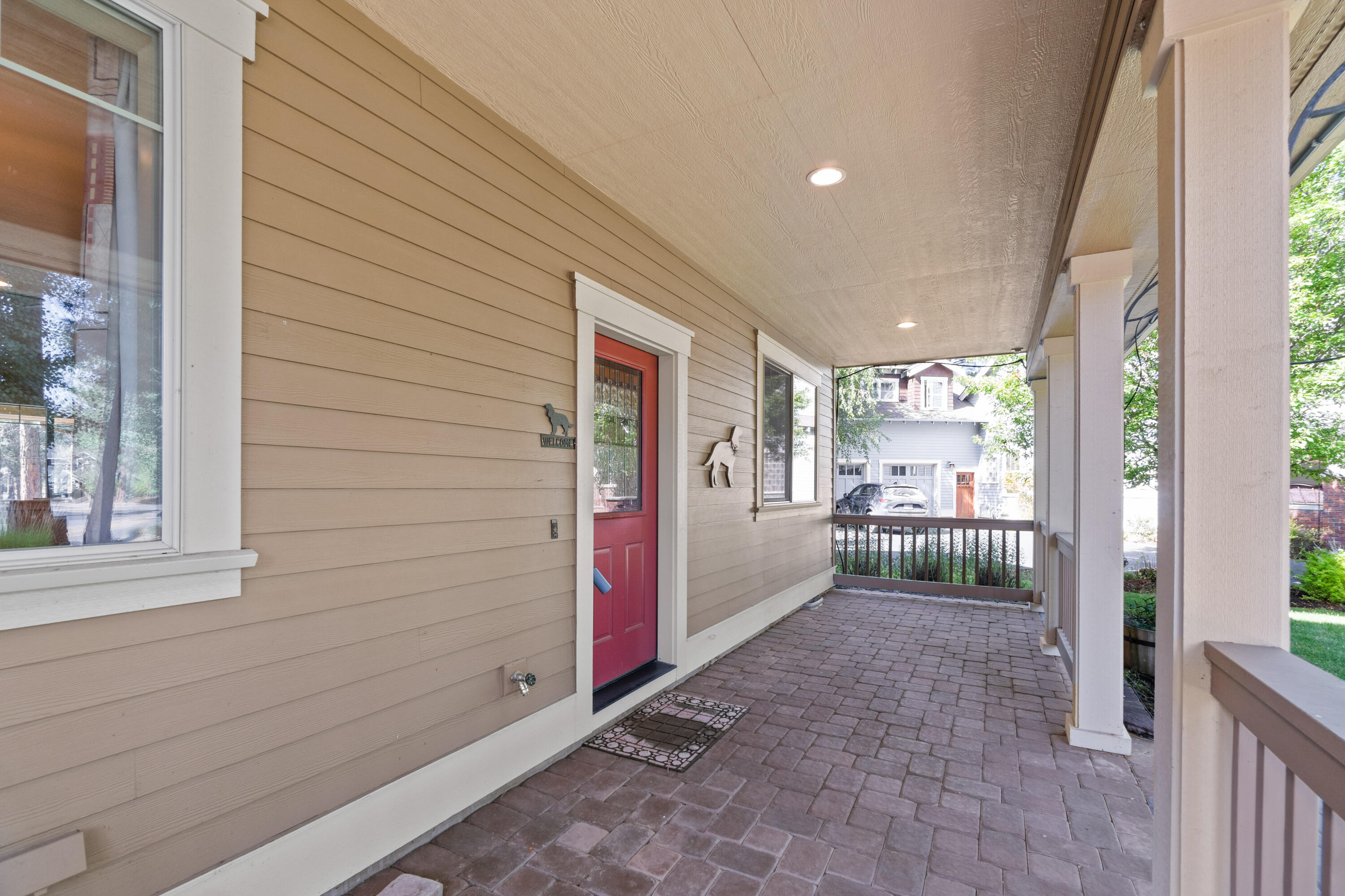 865 E Coyote Springs Road