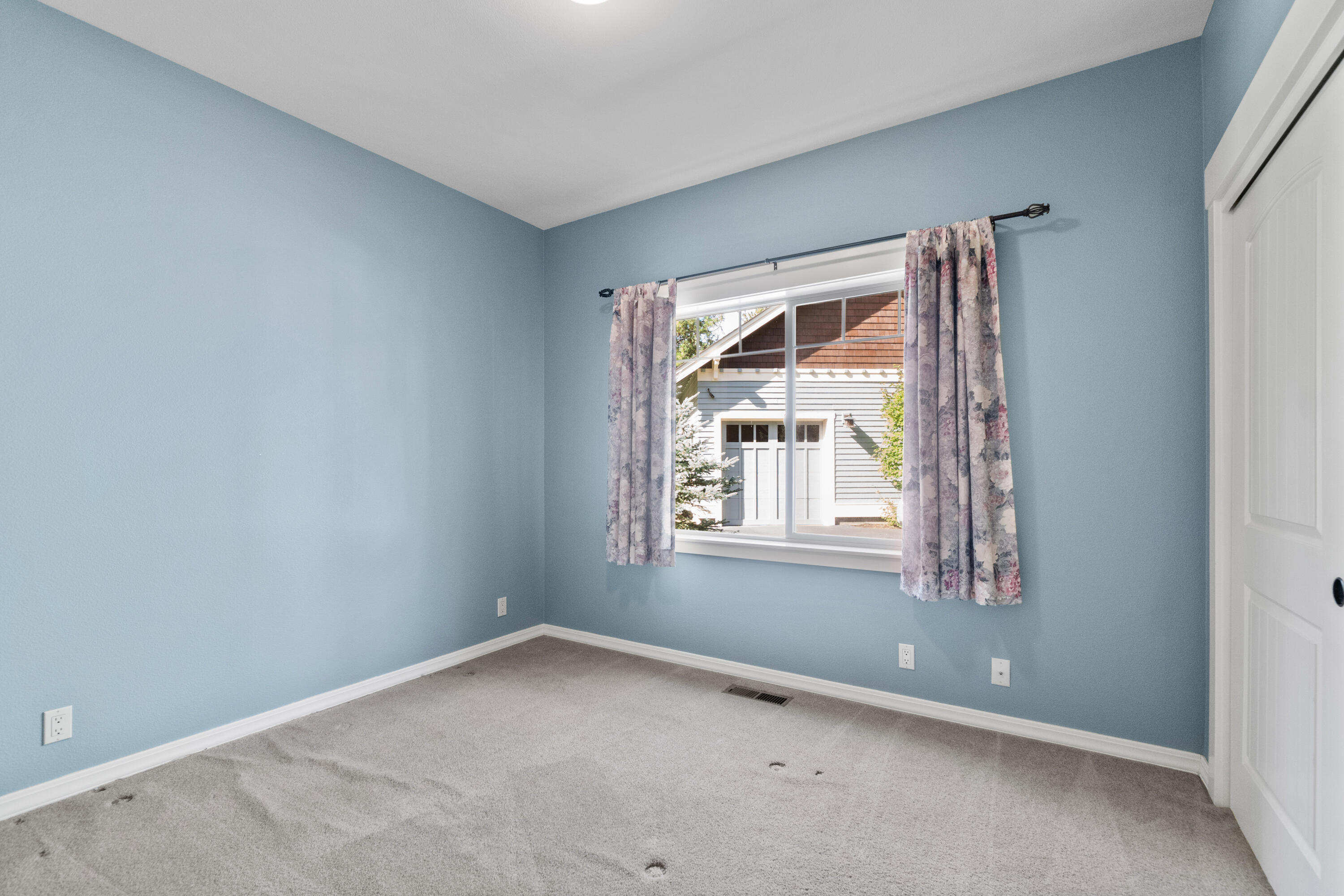 865 E Coyote Springs Road