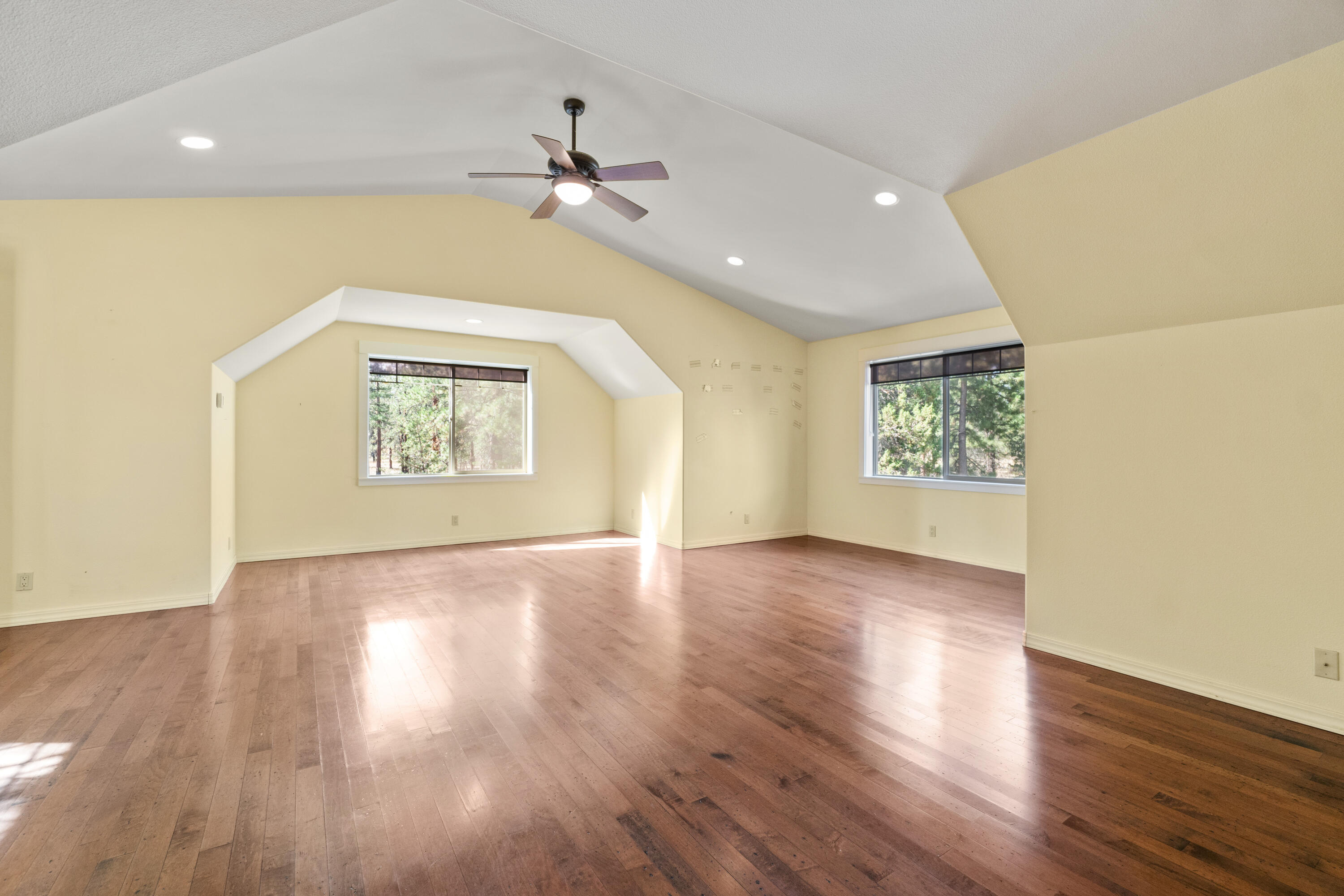 865 E Coyote Springs Road