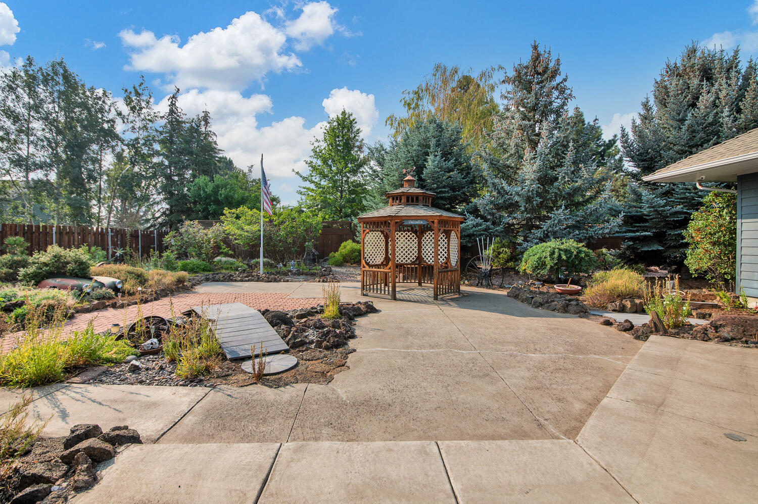 21131 SE Clairaway Avenue