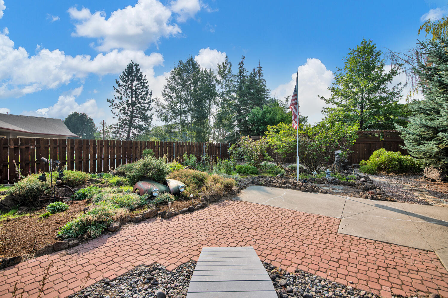 21131 SE Clairaway Avenue