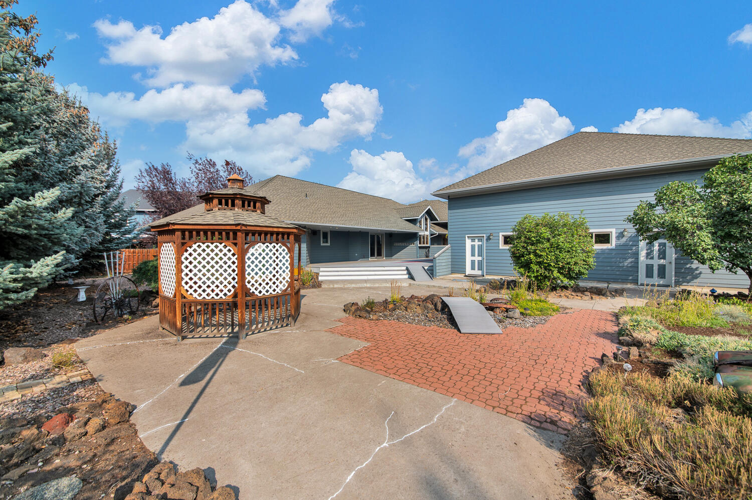 21131 SE Clairaway Avenue