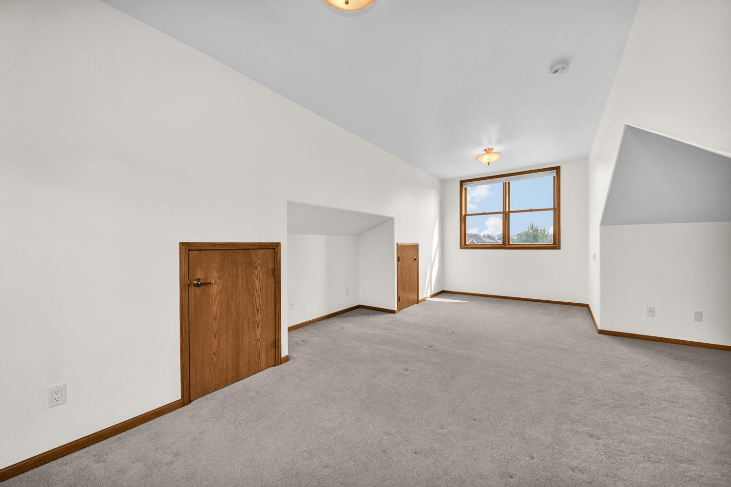 21131 SE Clairaway Avenue