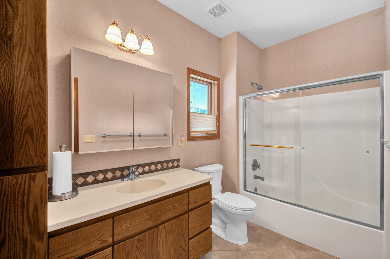 21131 SE Clairaway Avenue