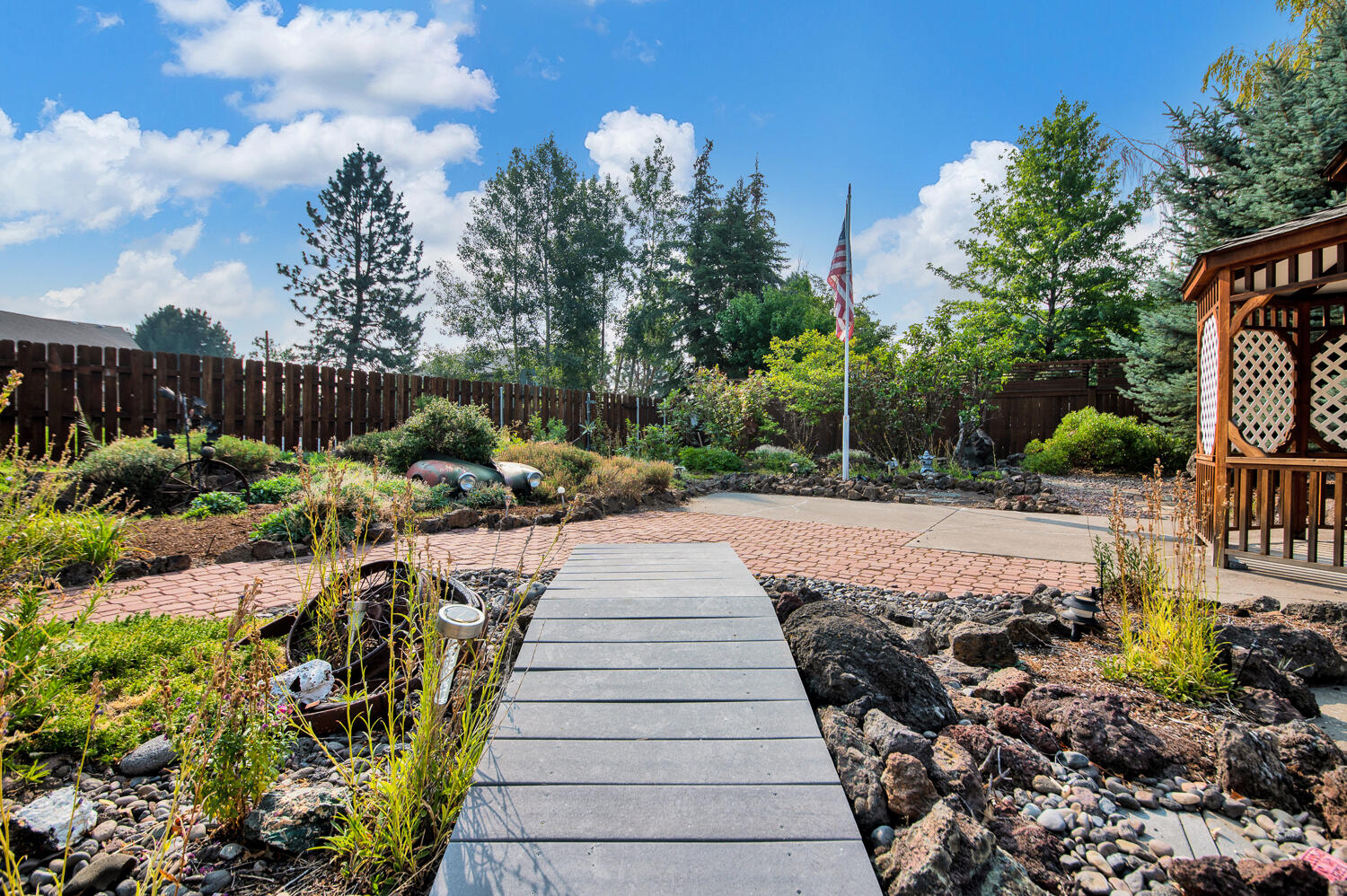 21131 SE Clairaway Avenue