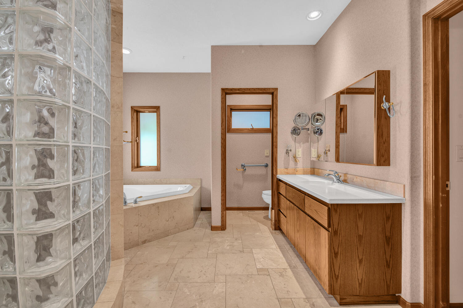 21131 SE Clairaway Avenue