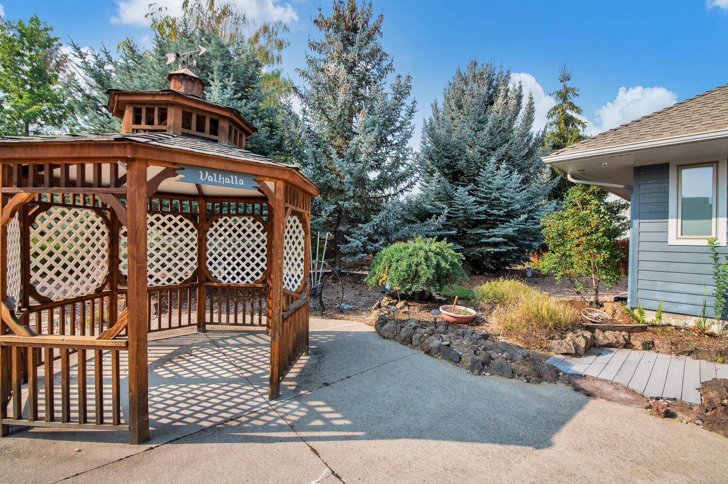 21131 SE Clairaway Avenue