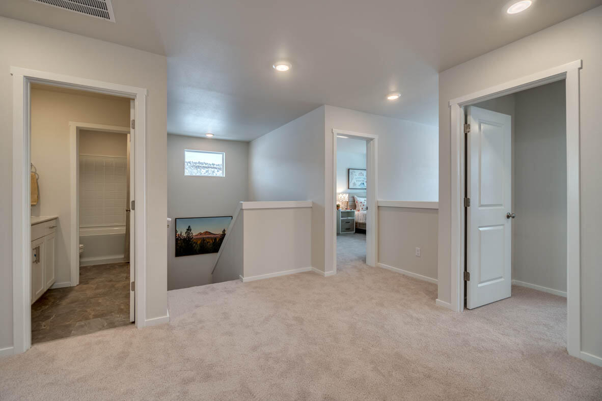 334 SE Stetson Court Unit: #82