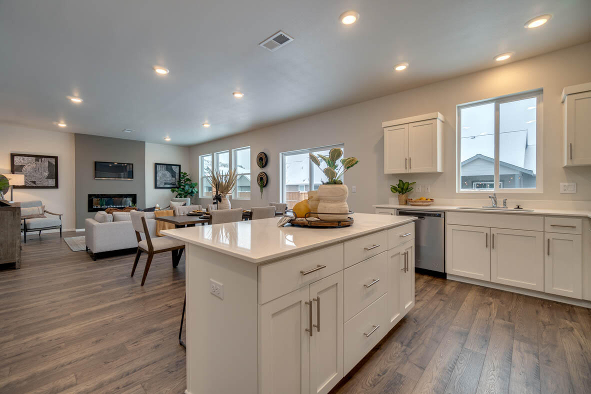 334 SE Stetson Court Unit: #82