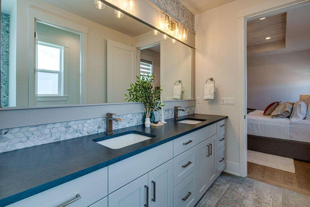 2289 NW Skyline Ranch Road