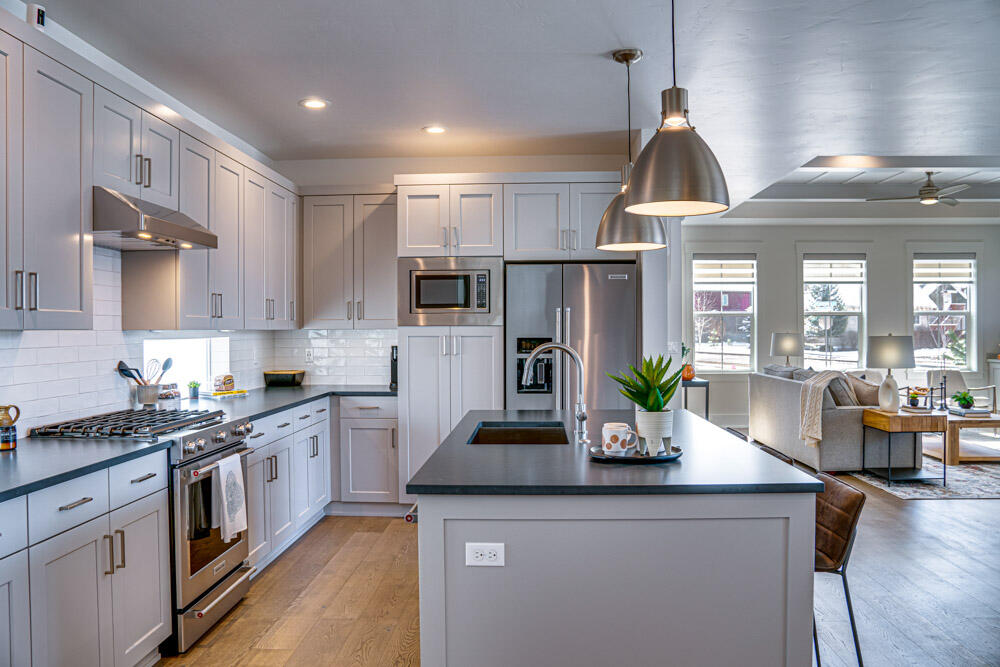 2289 NW Skyline Ranch Road