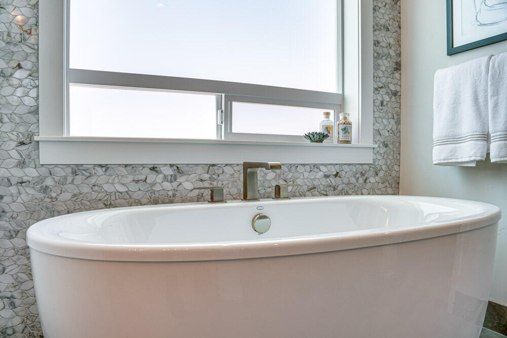 2289 NW Skyline Ranch Road