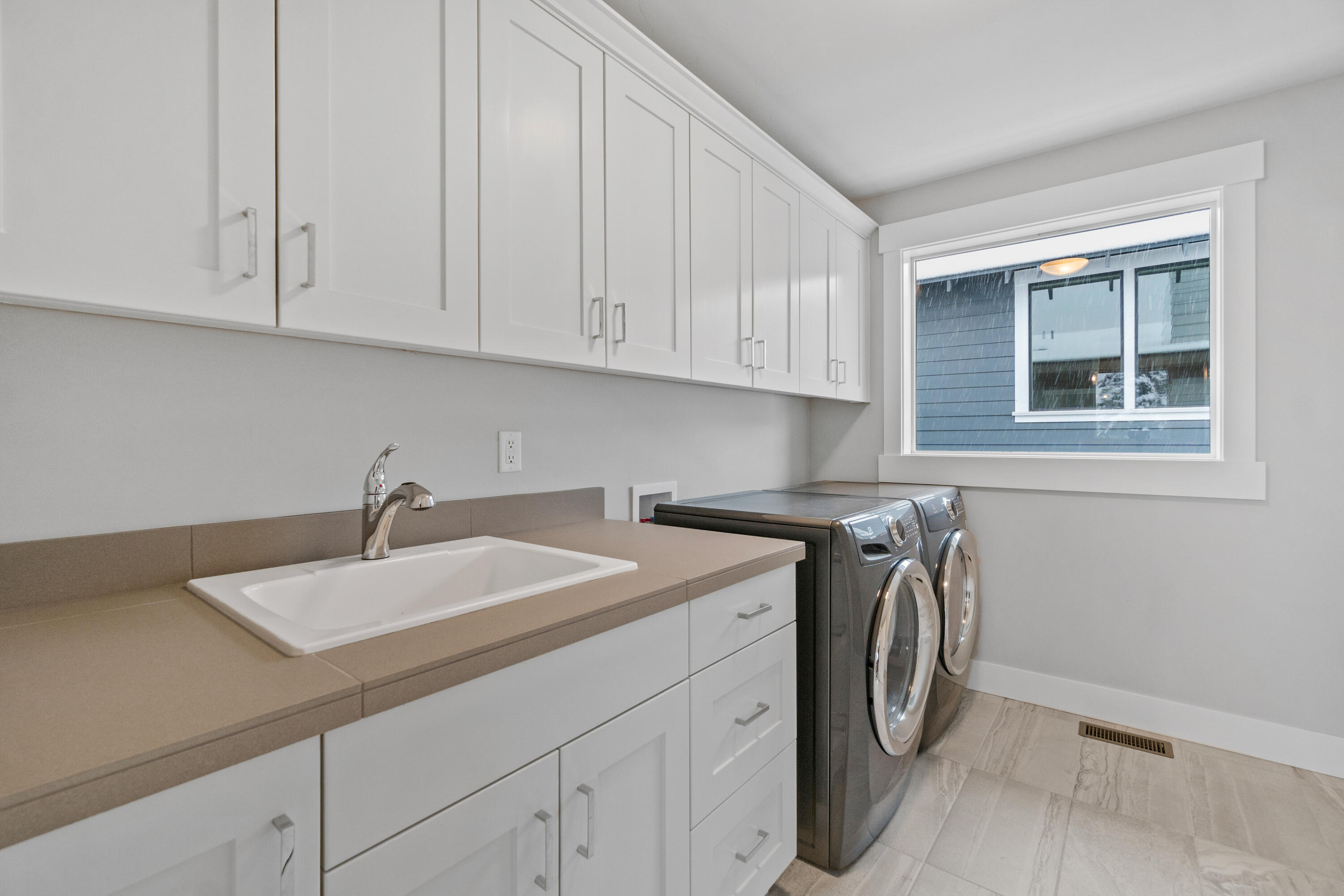 2317 NW Awbrey Court